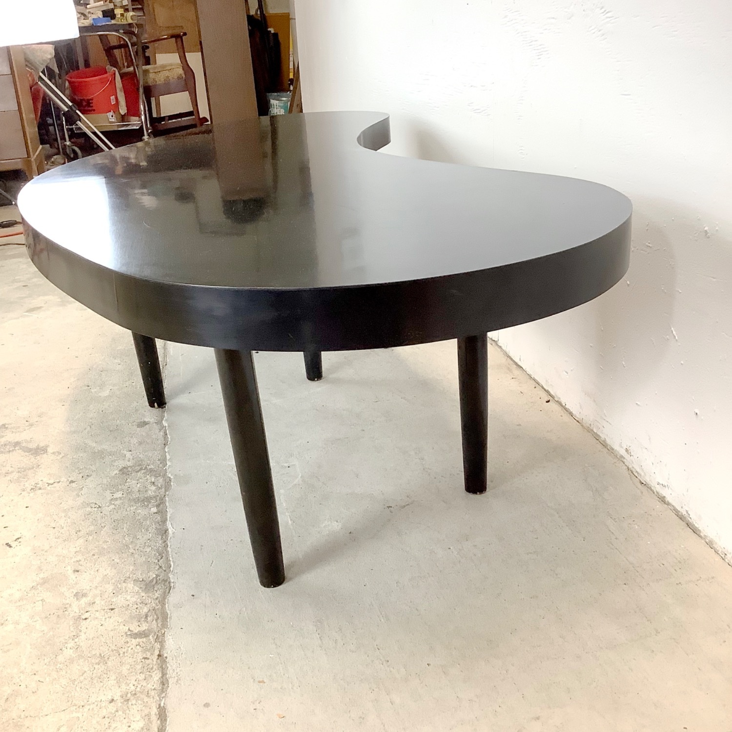 Atomic Modern Coffee Table with Kidney-Shape - image-7