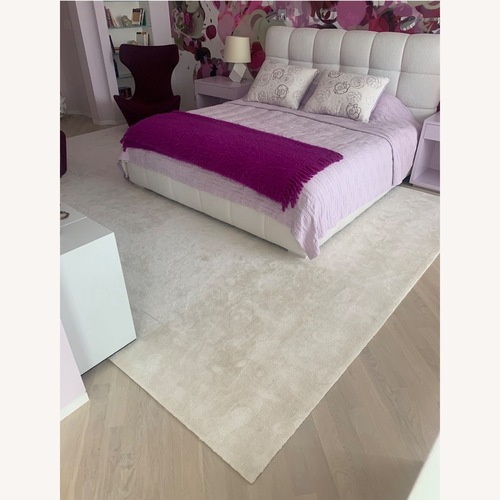 Used Ascend “Bambino II” – Luxury Wool/Bamboo Rug for sale on AptDeco