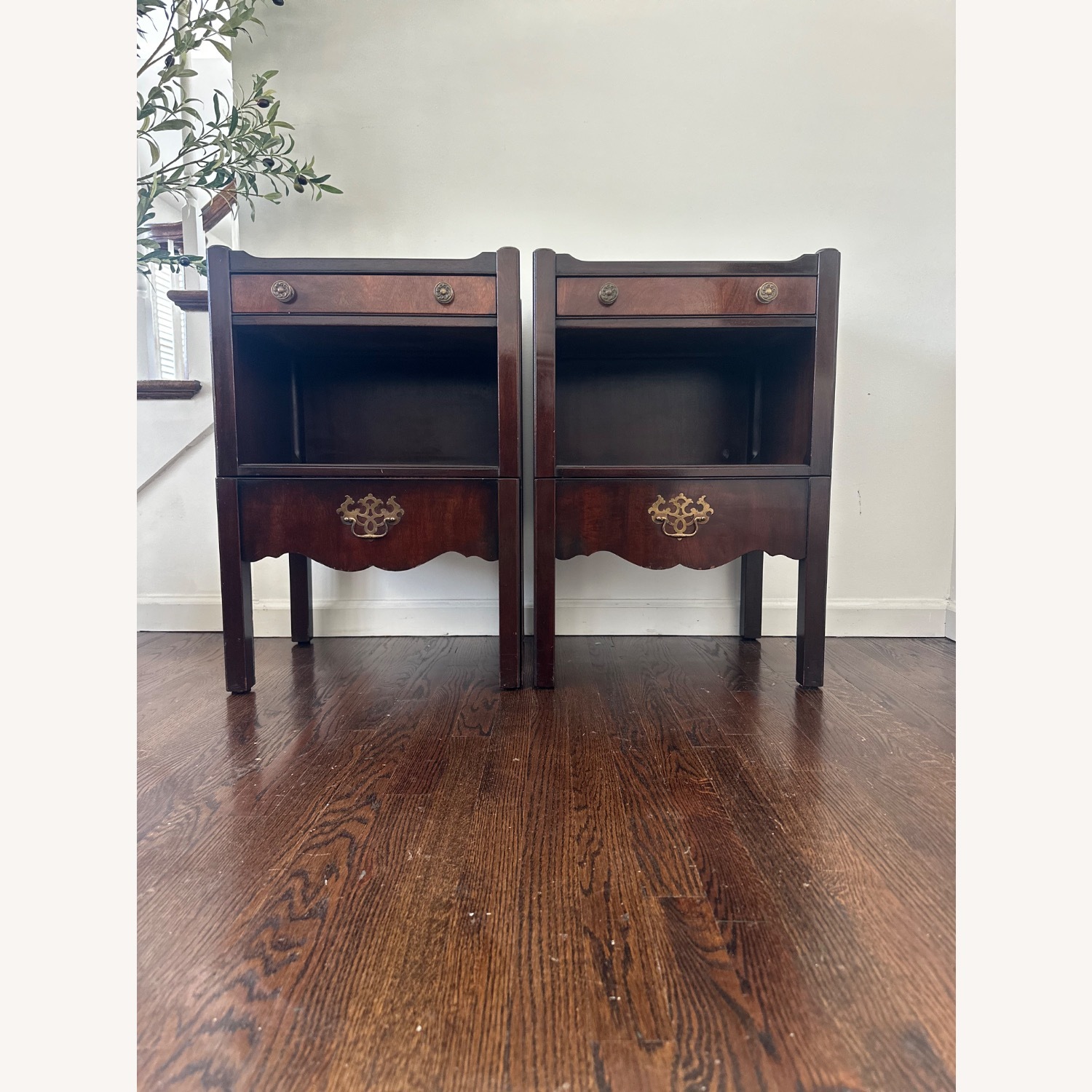 Kittinger Mahogany Nesting Bedside Tables - image-4