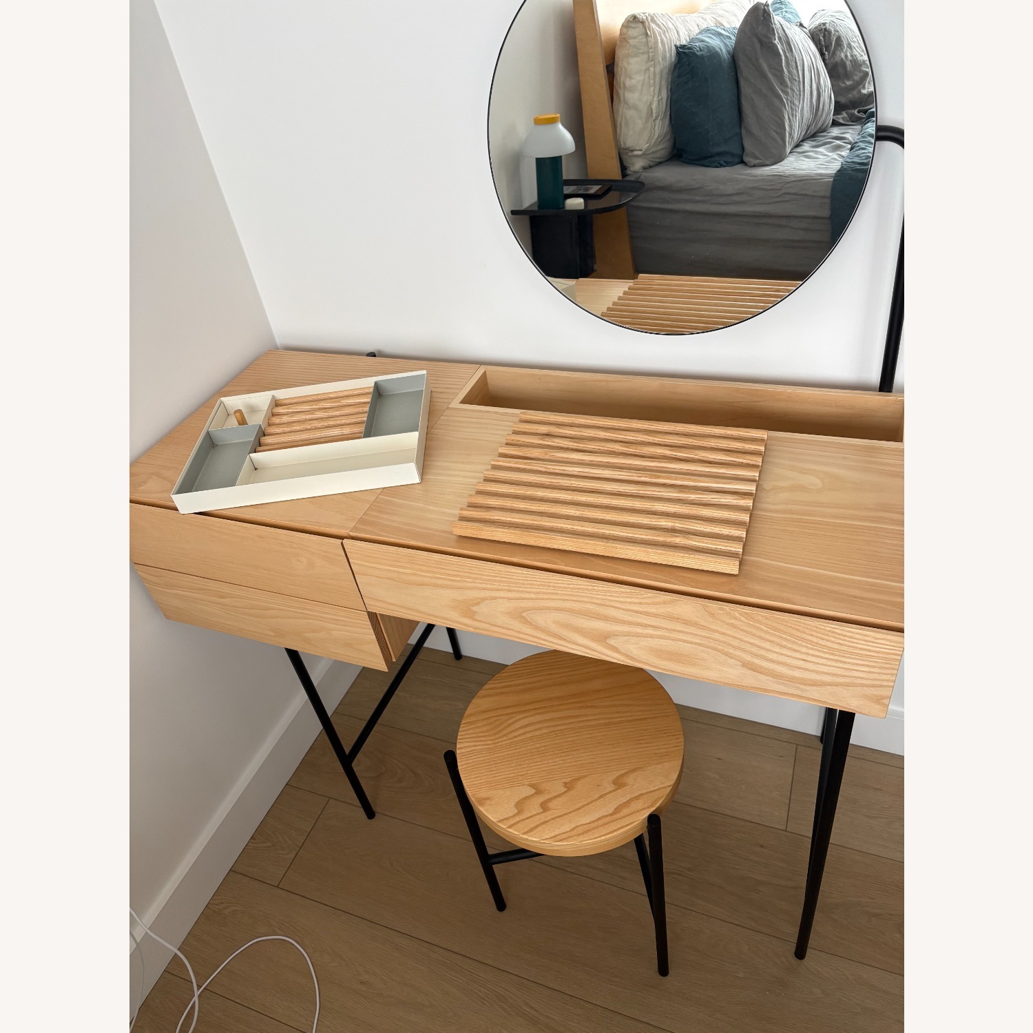 Dims. Composed Vanity Stool & Trays Set - image-10