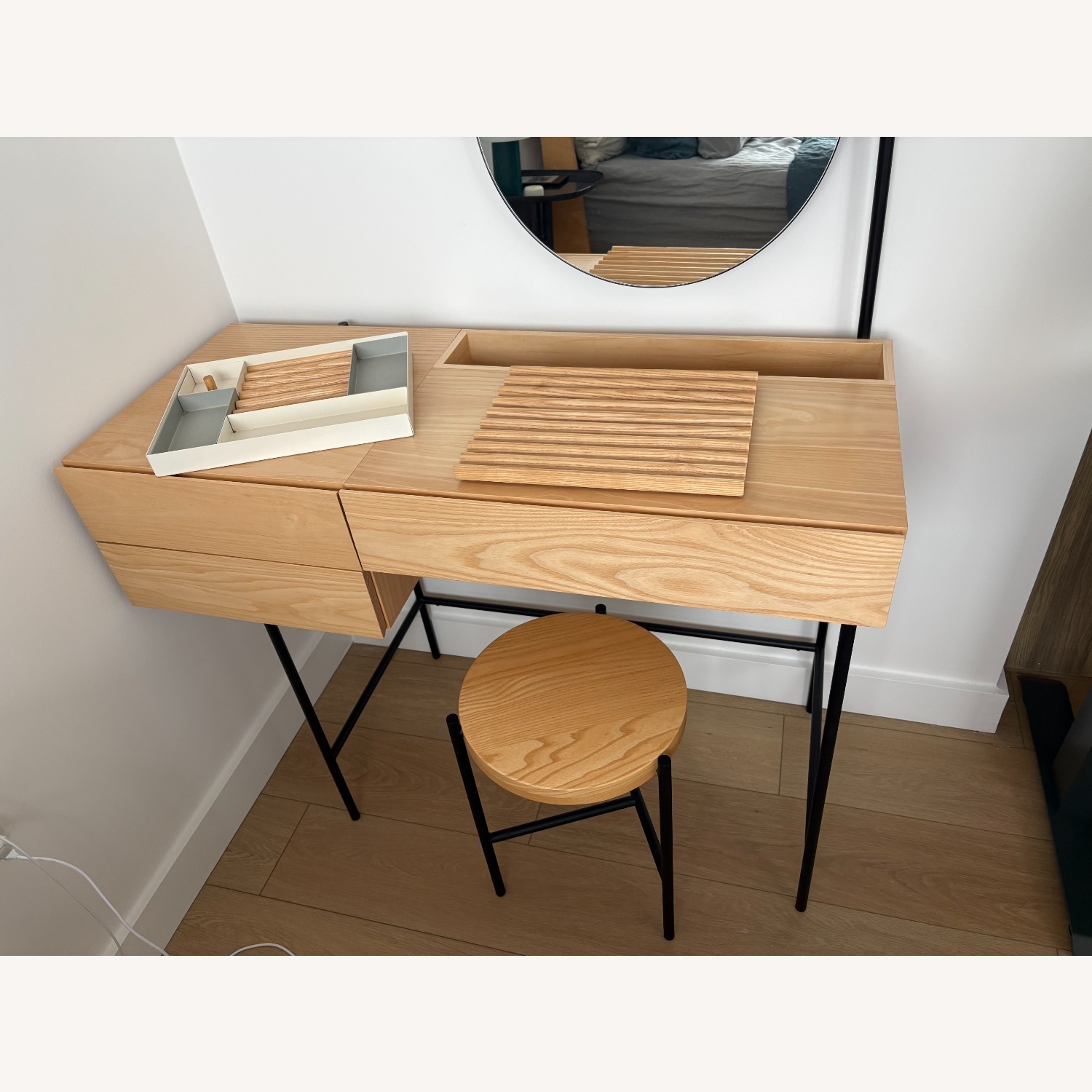 Dims. Composed Vanity Stool & Trays Set - image-12