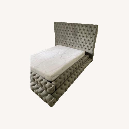 Used Full Queen Size Bed for sale on AptDeco