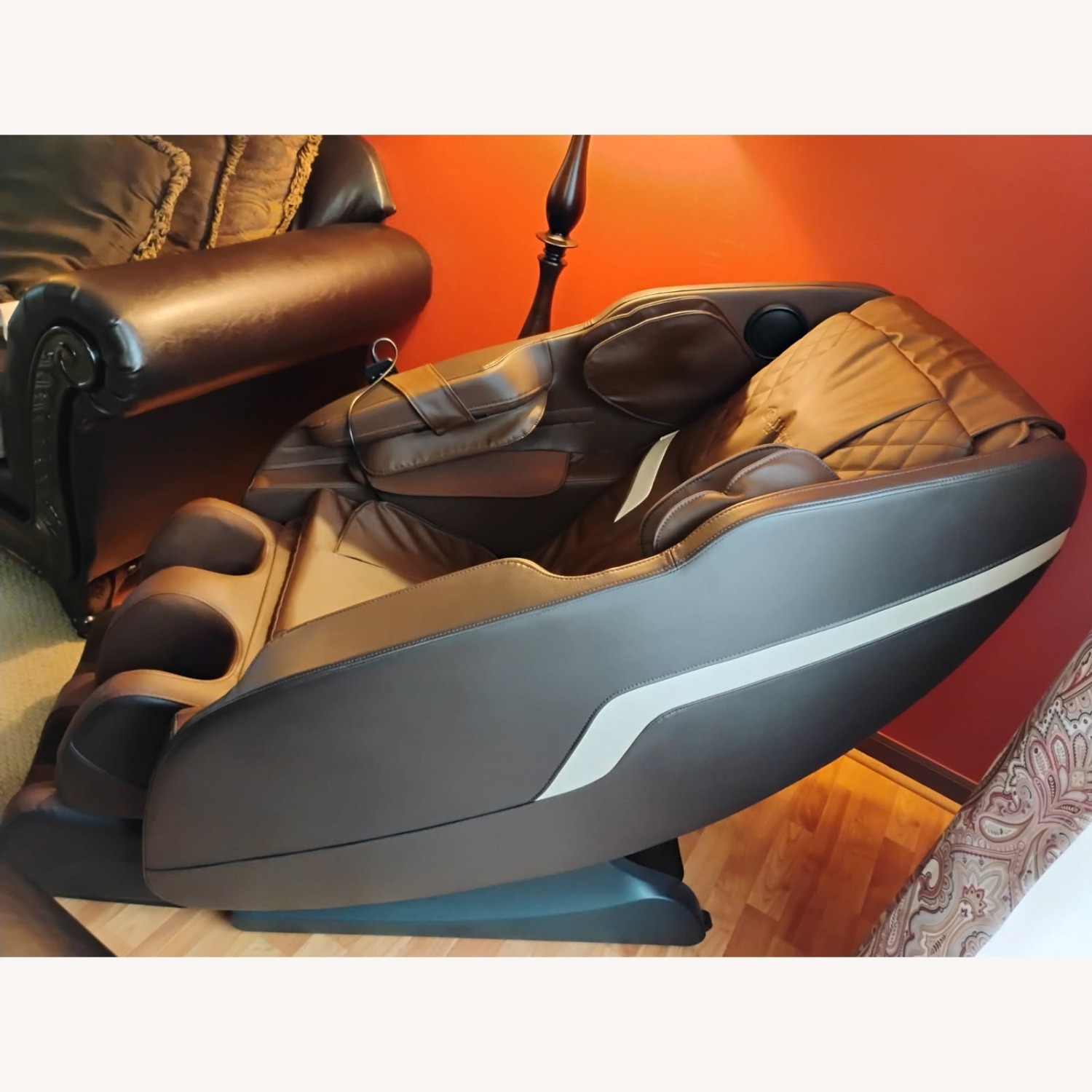 Massage Chair - image-3
