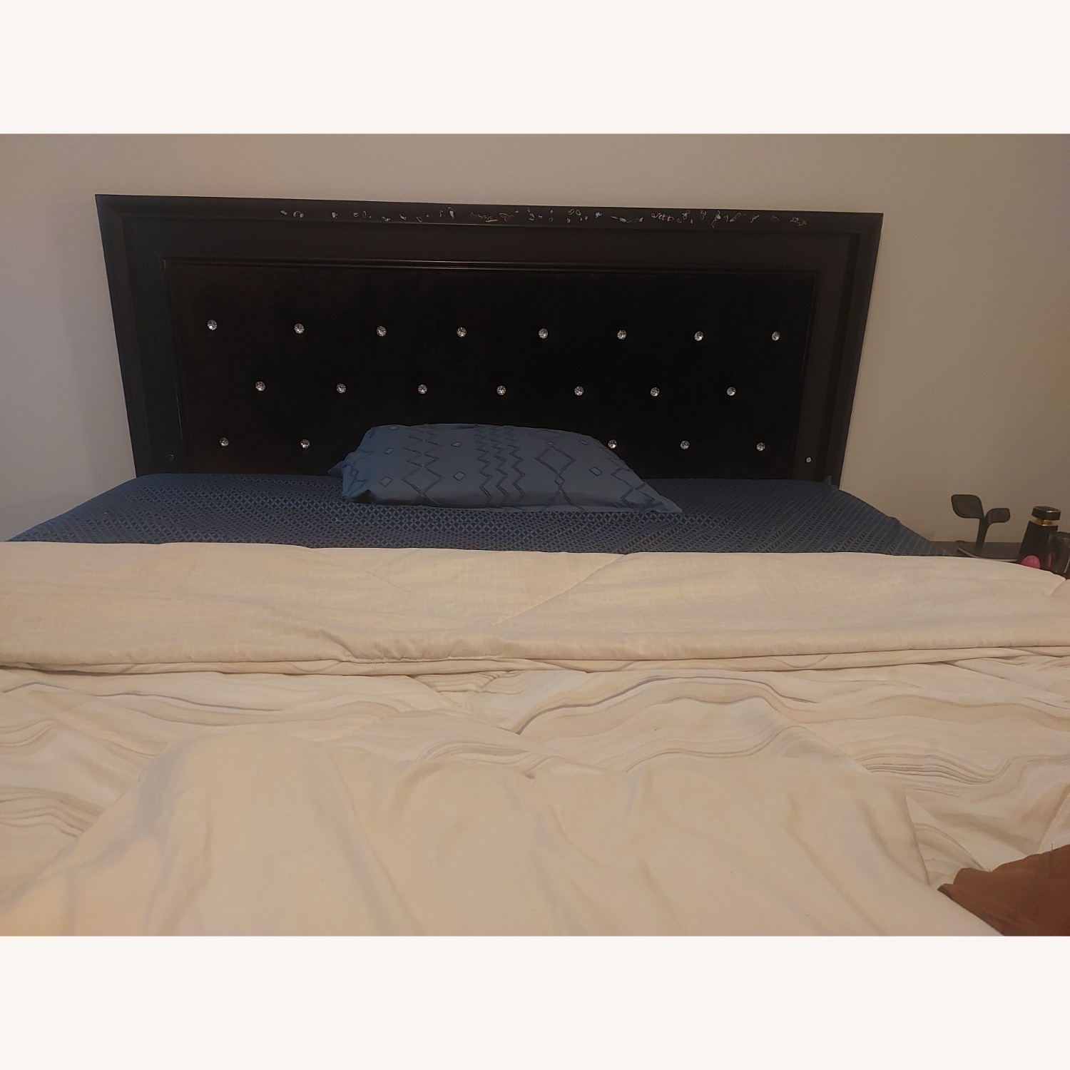 King Bed - image-3