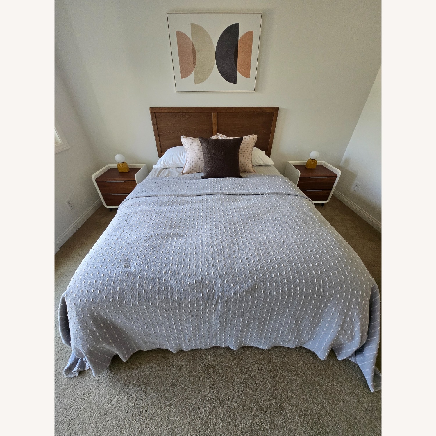 Avocado Queen Base Vibrating/Adjustable - image-0