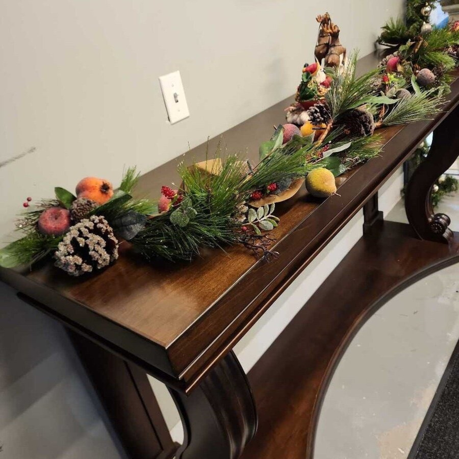 Neoclassical Solid Wood Console Table Espresso - image-3