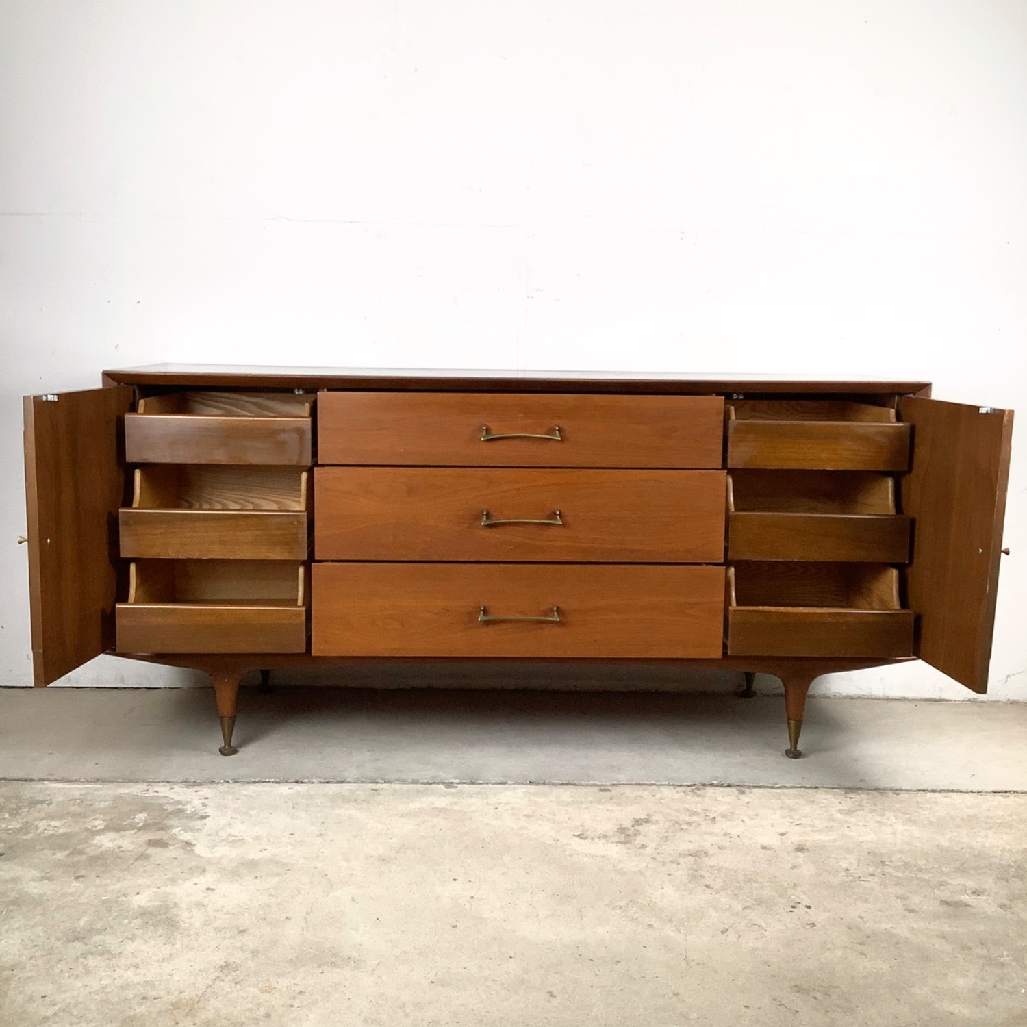 Long Mid-Century Modern Nine Drawer Dresser - image-9