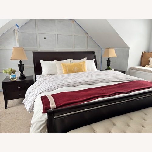 Used King Sleigh Bed for sale on AptDeco