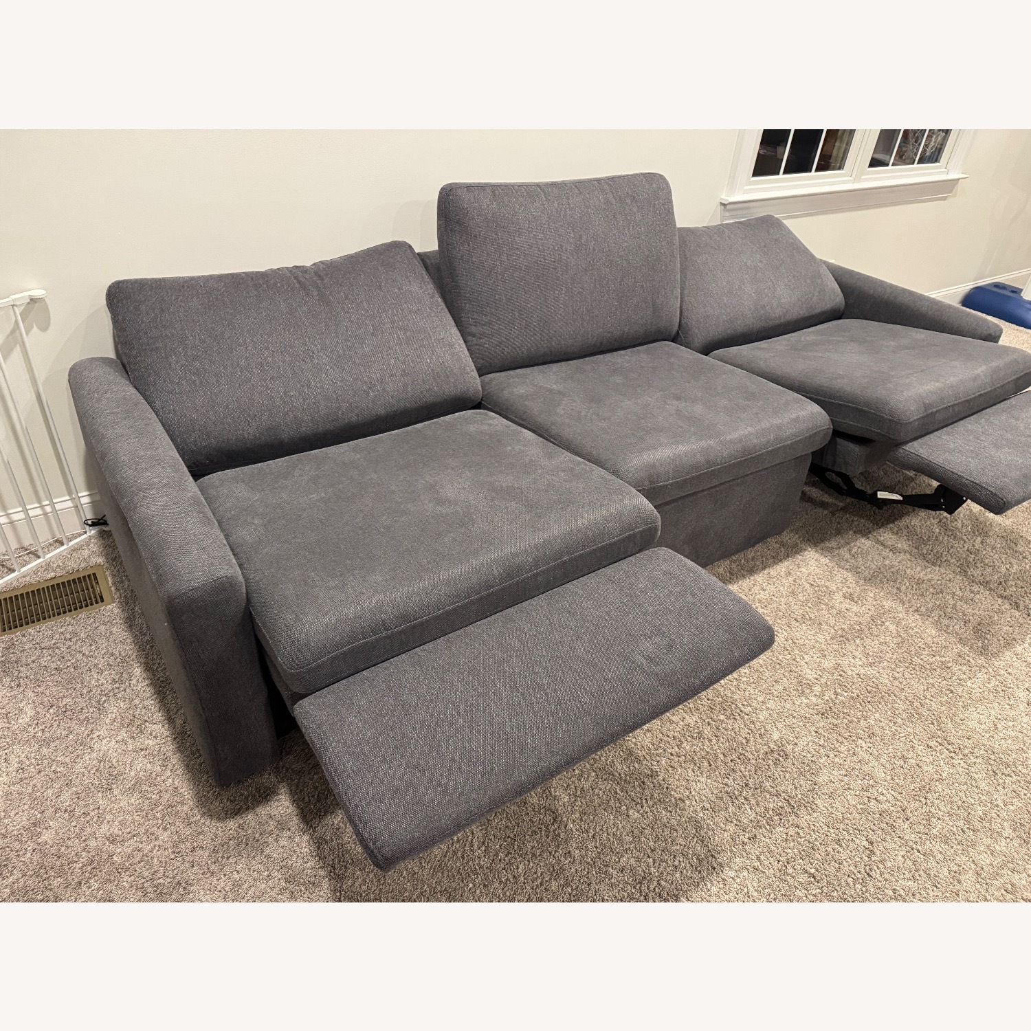 3pc Reclining Sofa - image-3