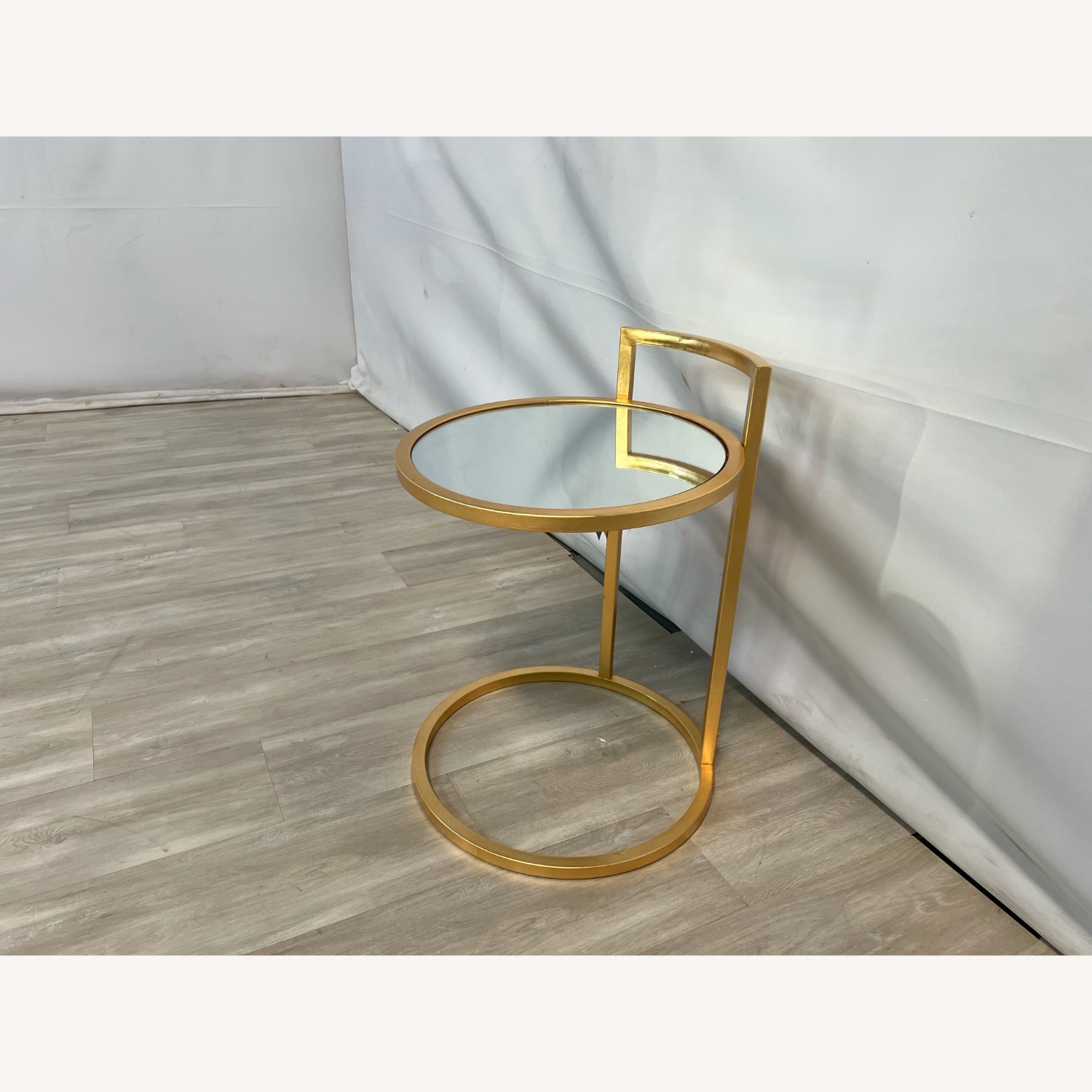 Safavieh Calvin Round Gold Leaf End Table - image-2