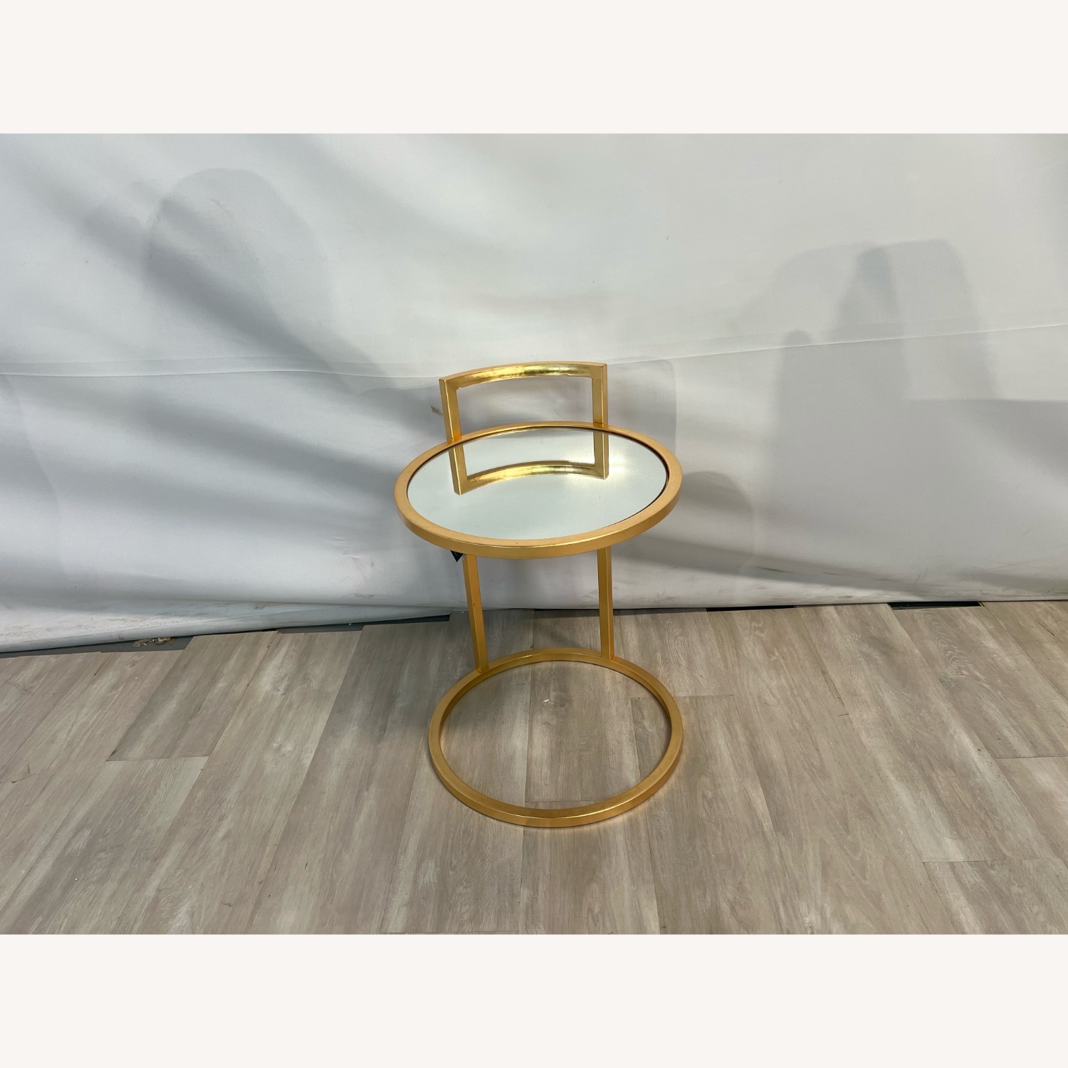 Safavieh Calvin Round Gold Leaf End Table - image-0