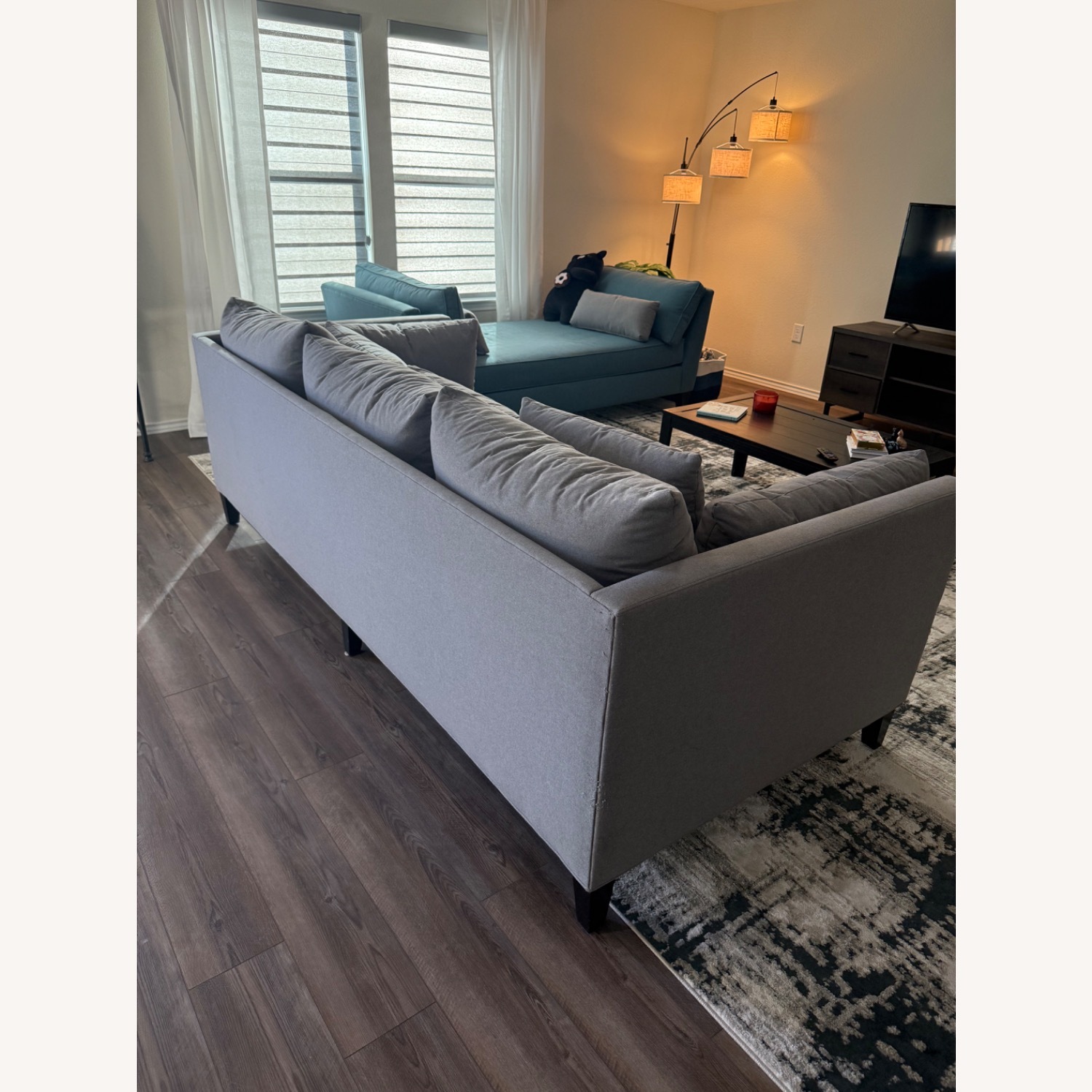 Light Gray 3+ Seater Sofa - image-1