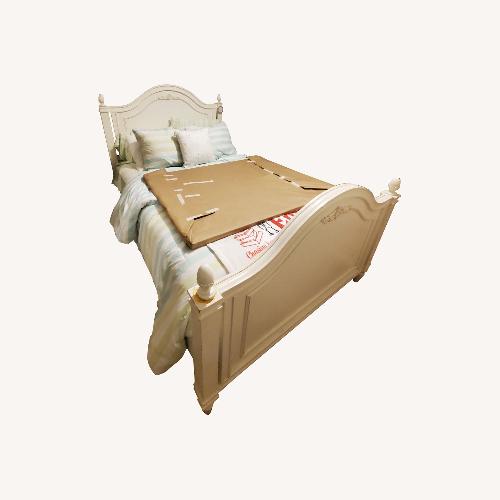 Used American Furniture Manufacturing White Full Bed for sale on AptDeco