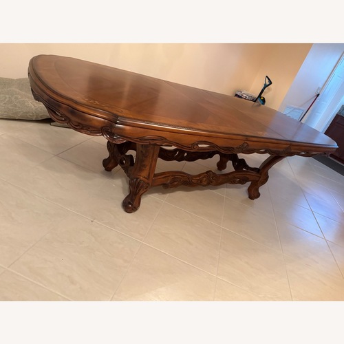 Used Dining Table for sale on AptDeco