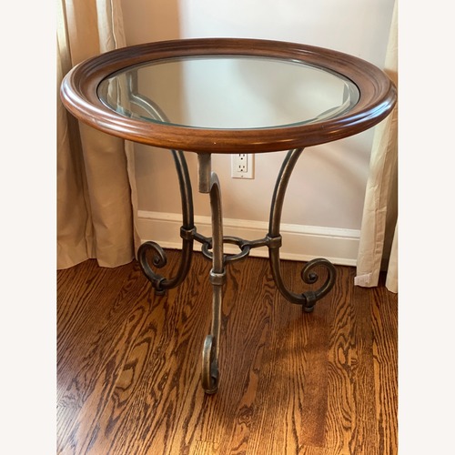 Used Ethan Allen Mia End Table Round for sale on AptDeco