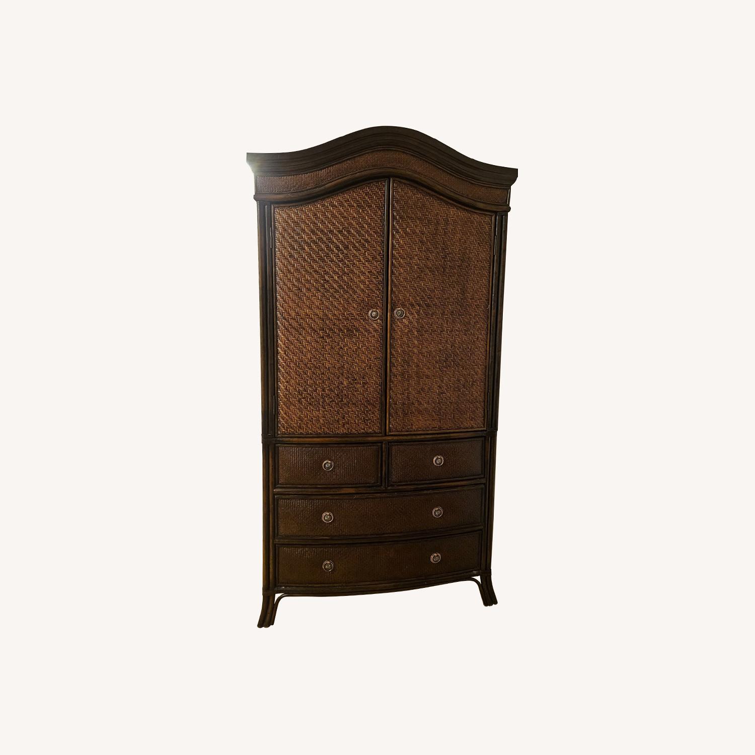 Frontgate Wardrobe - image-0