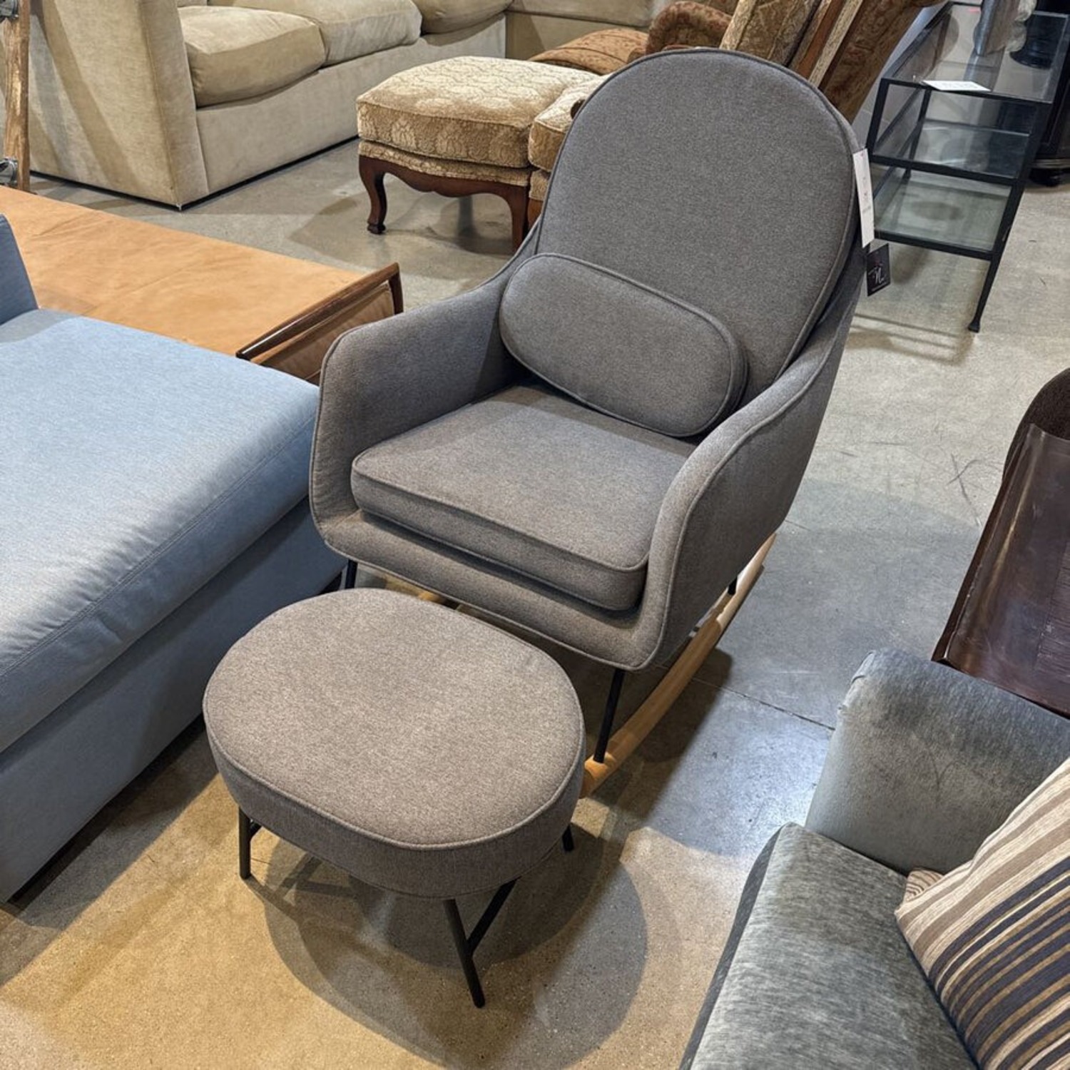 Delta Children Forever Elle Rocker & Ottoman - image-3