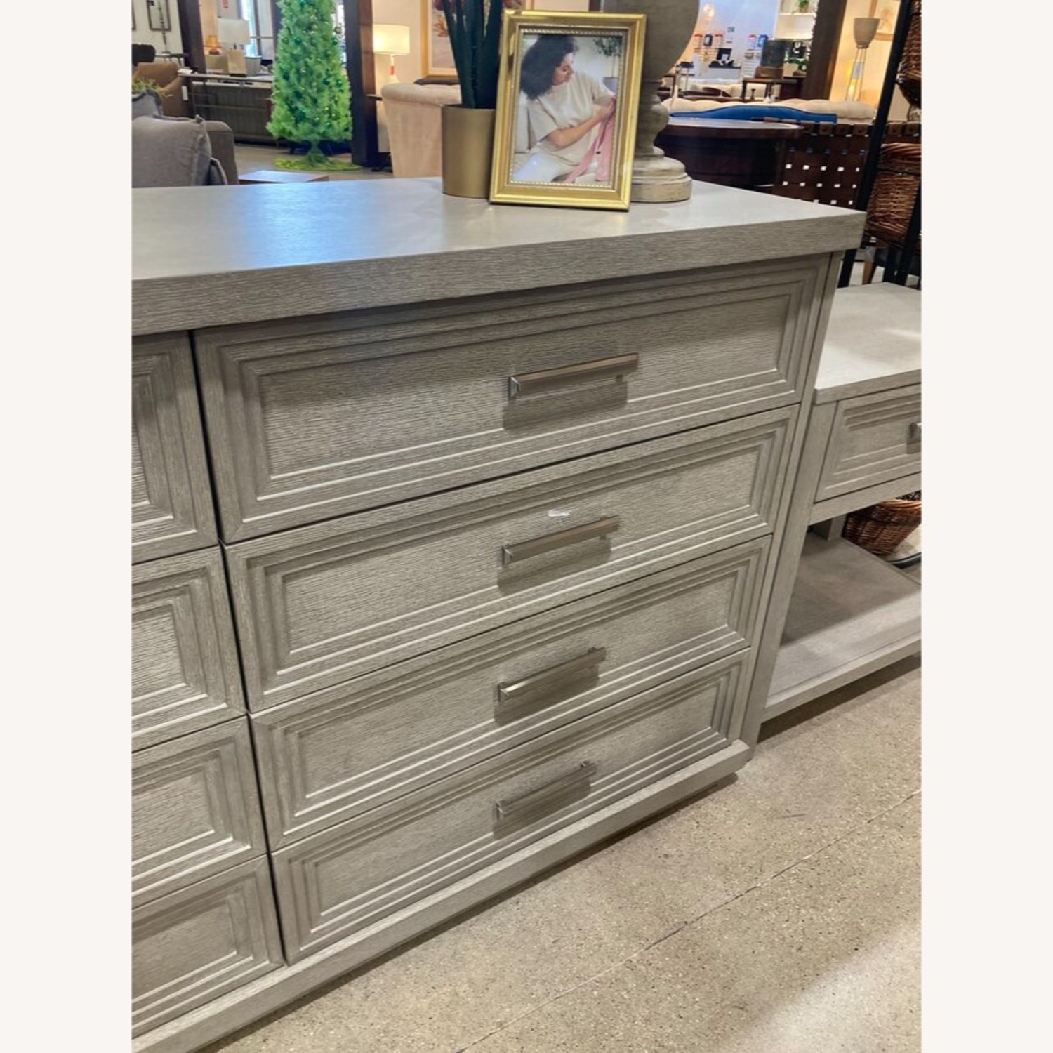 Riverside Furniture Cascade 8-Drawer Dresser - image-2