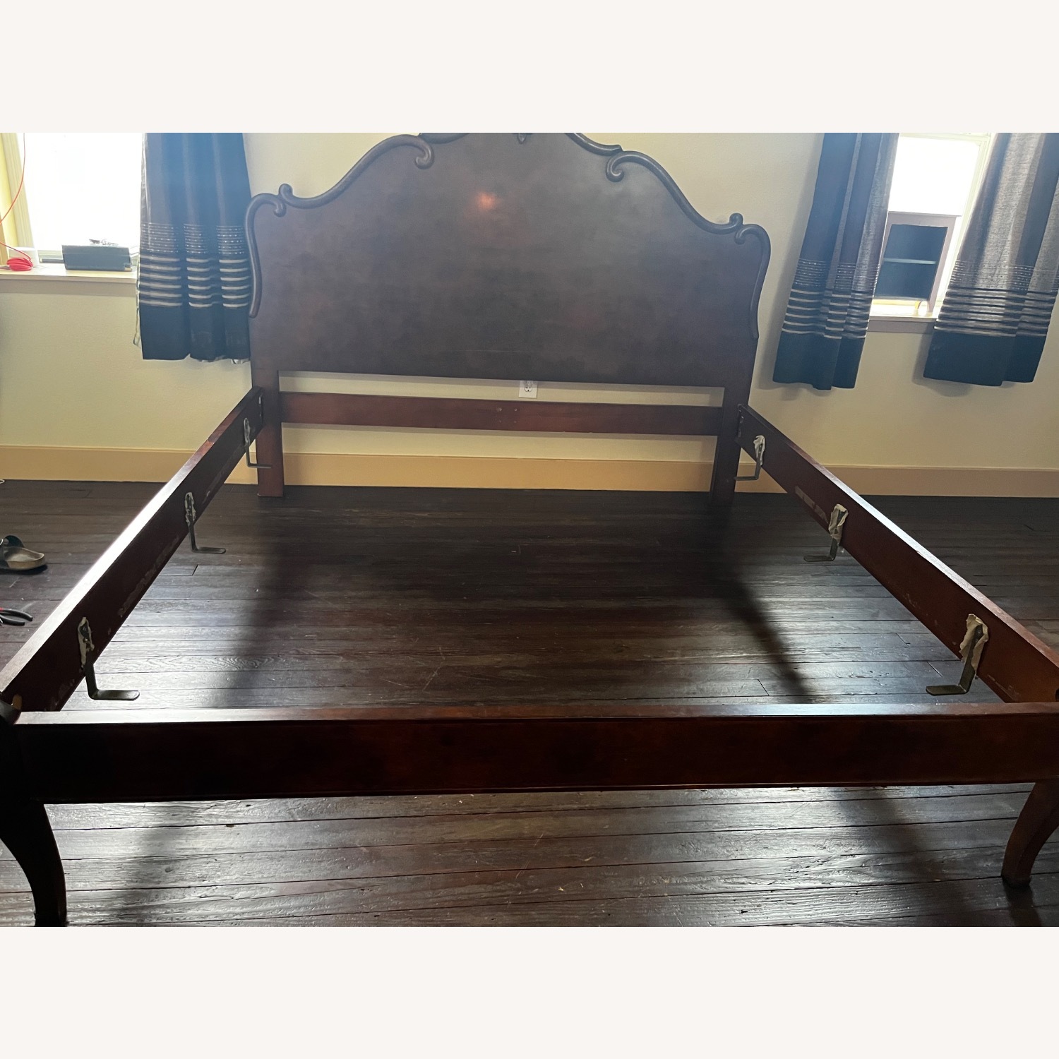 Vintage High-end Henredon California King Bed - image-1