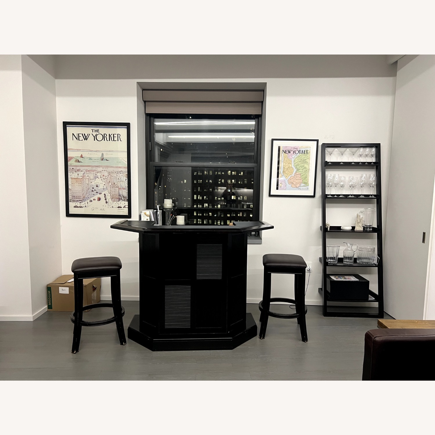 Real Wood Bar with Matching Stools - image-2