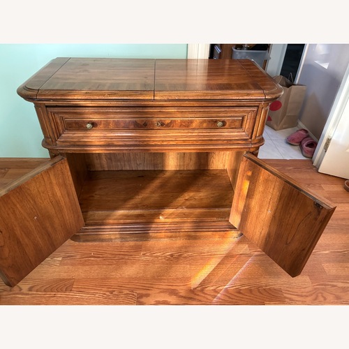 Used Empire Server for sale on AptDeco