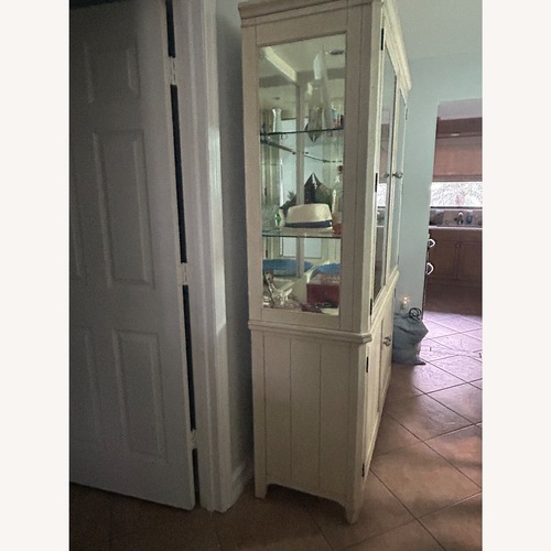 Used Tommy Bahama Curio for sale on AptDeco