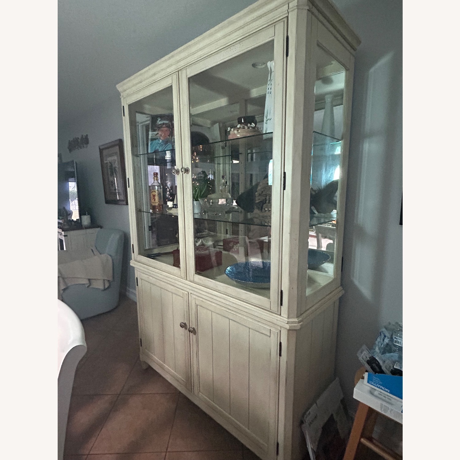 Tommy Bahama Curio - image-2