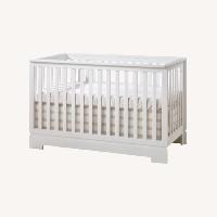 Natart Olson White Wood Crib
