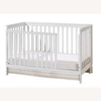 Natart Olson White Wood Crib