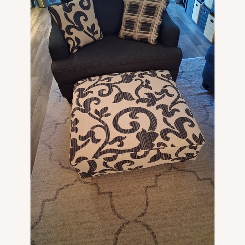 Used White Ottoman for sale on AptDeco