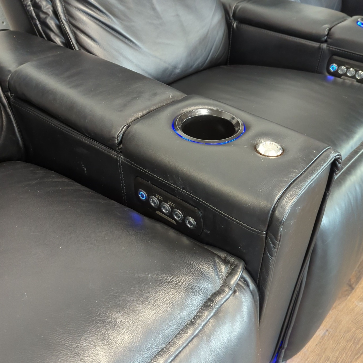 Octane Pillow Leather Power Headrest&Power Recline - image-5