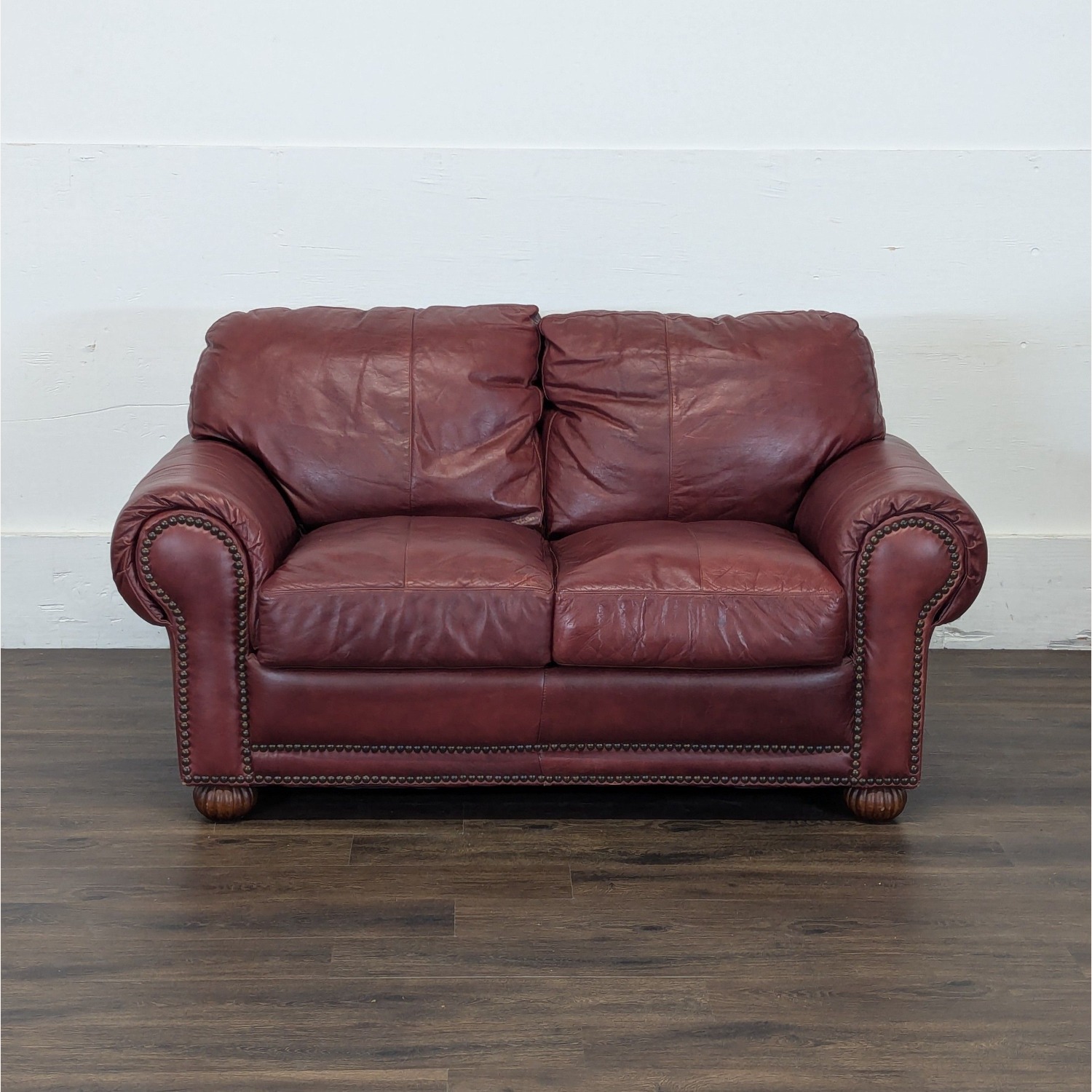 Viewpoint Leather Works Classic Leather Loveseat - image-4