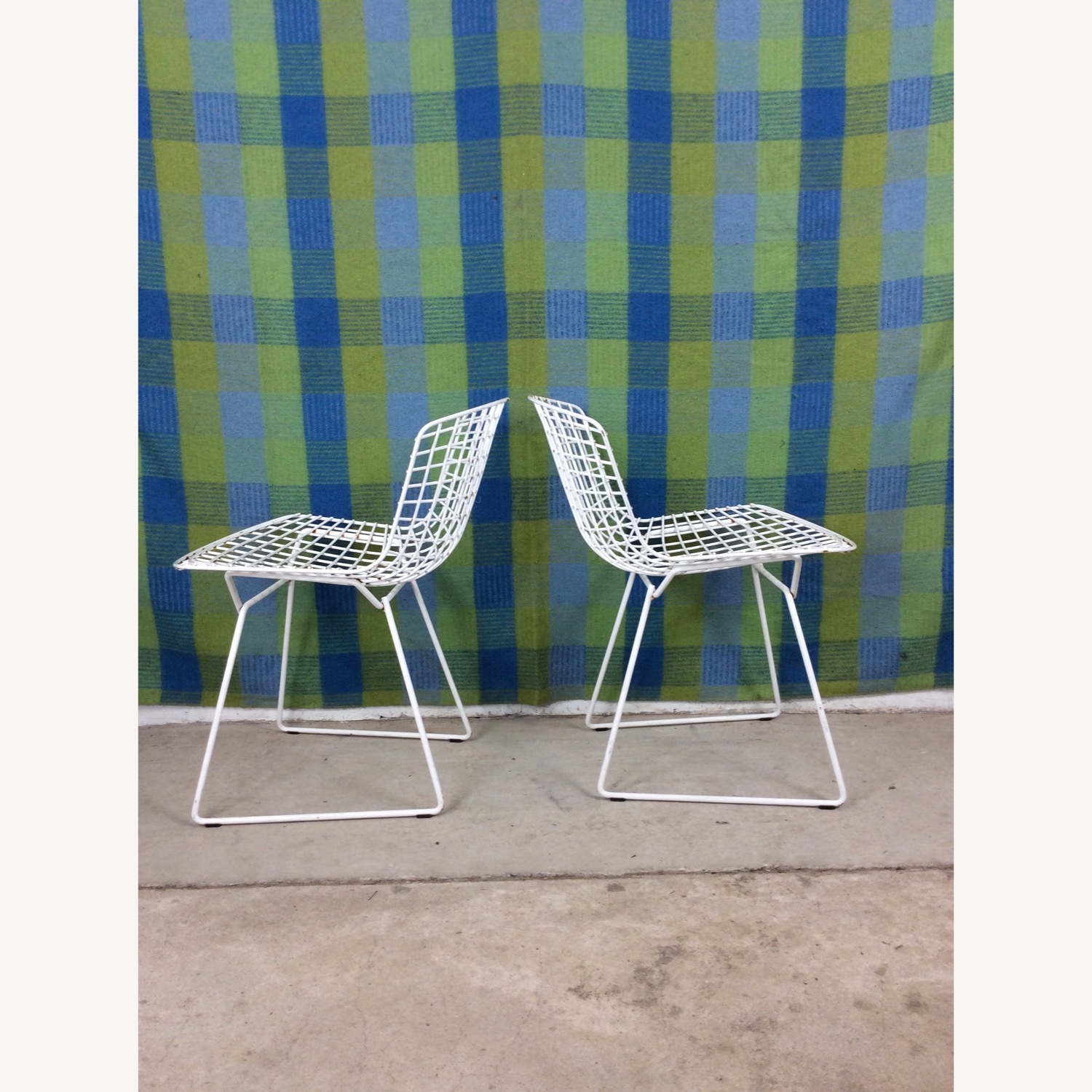 Set of 6 White Metal Chairs by Bertoia for Knoll - image-16