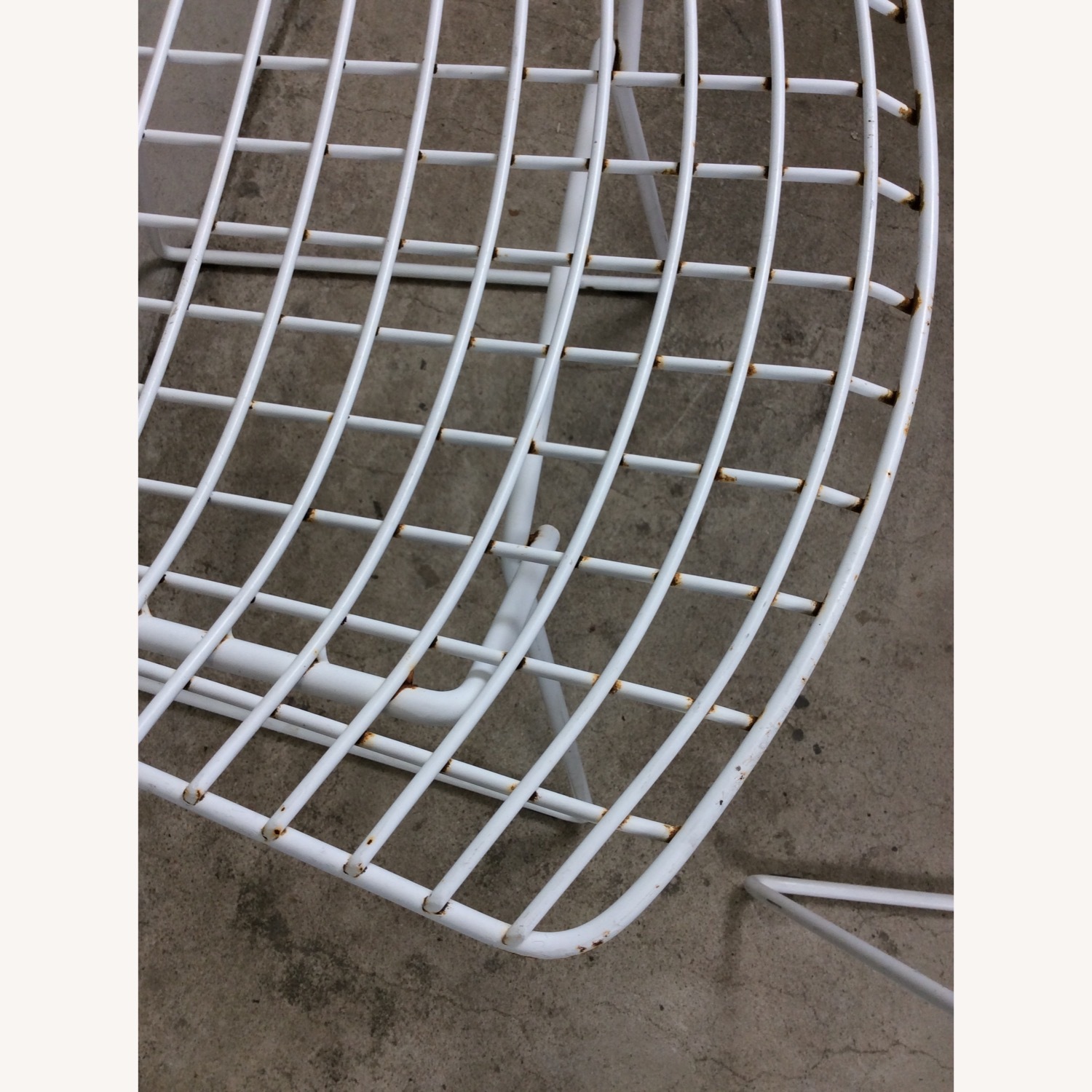 Set of 6 White Metal Chairs by Bertoia for Knoll - image-6