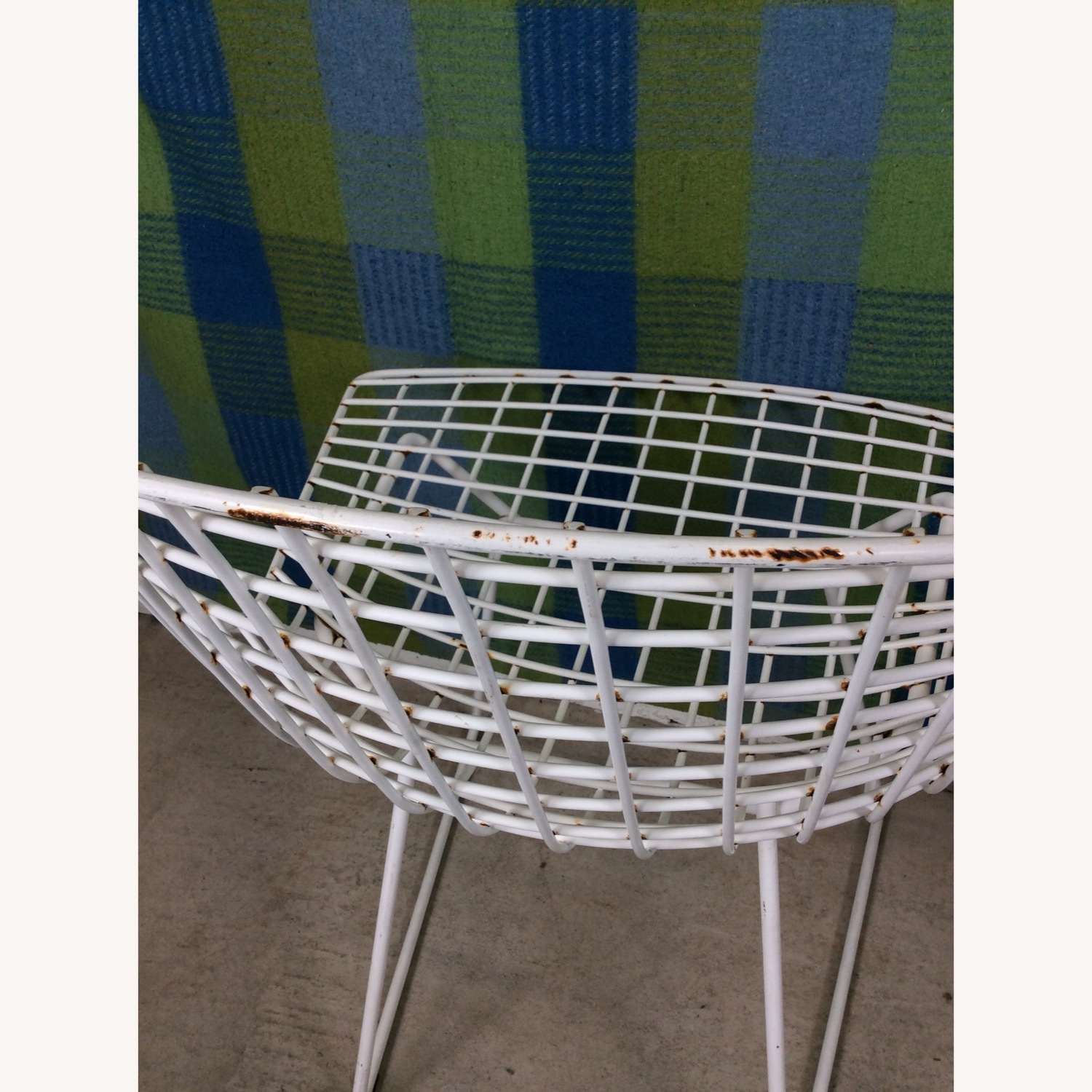 Set of 6 White Metal Chairs by Bertoia for Knoll - image-19