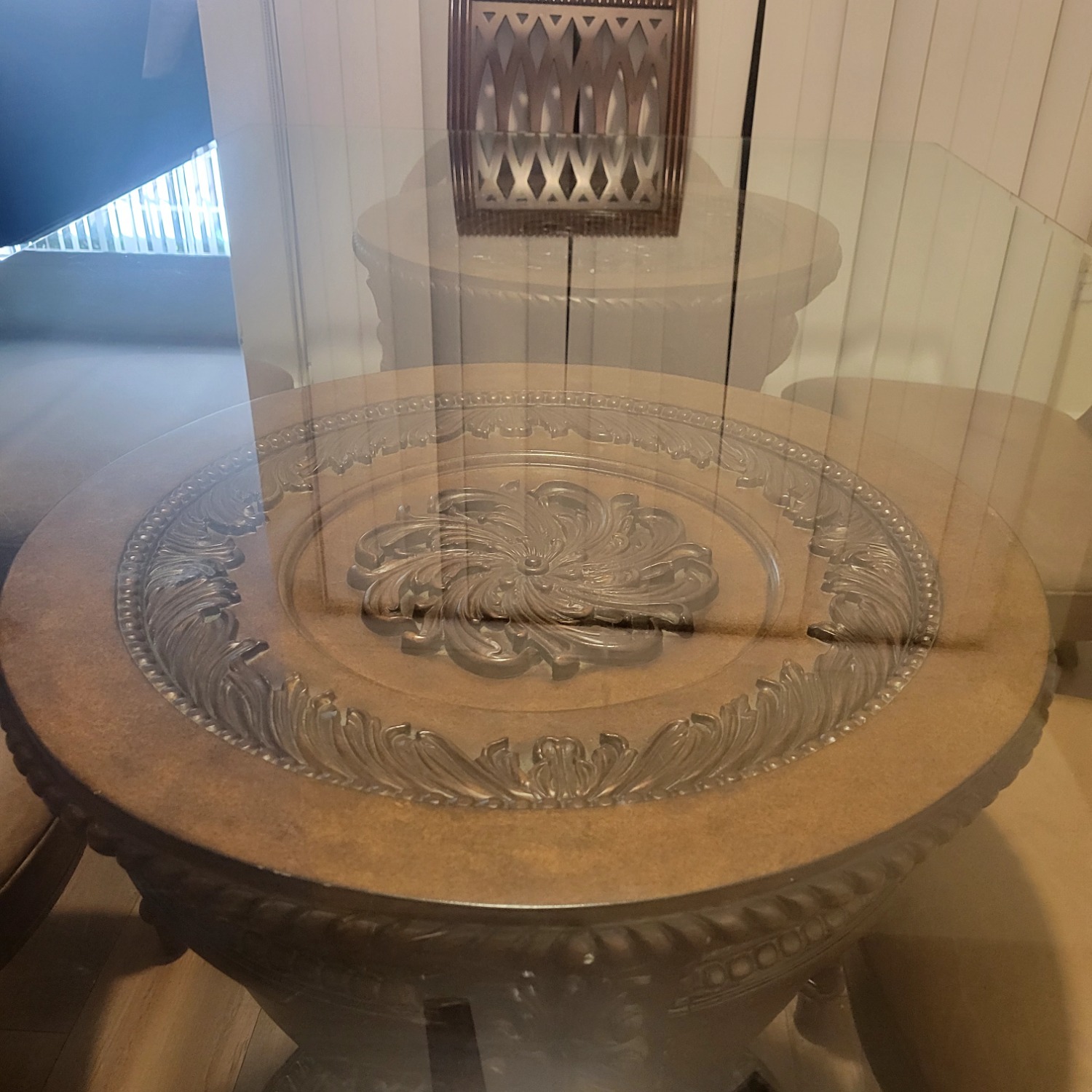 Bernhardt Furniture Solid Wood Dining Room Set  - image-12