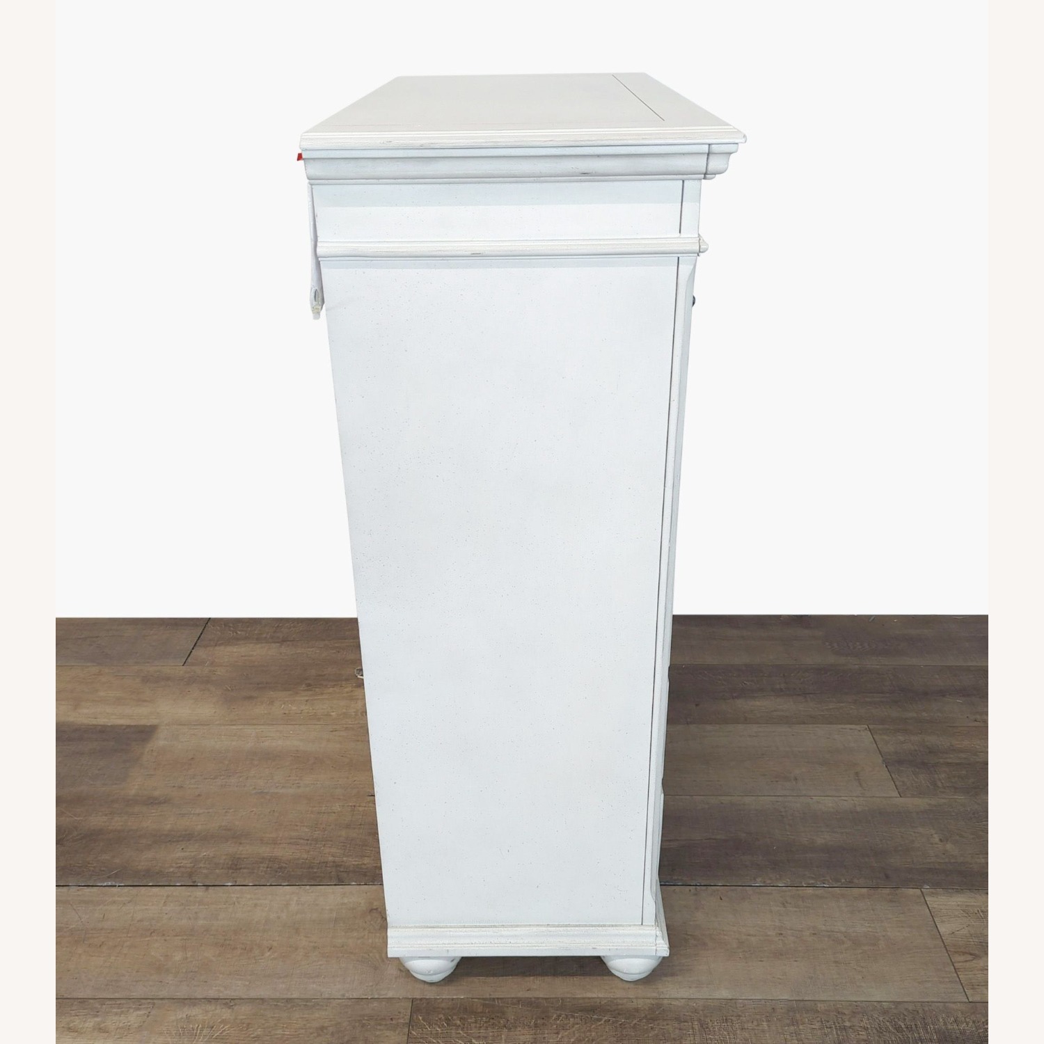 Ashley Furniture Kanwyn 7-Drawer Chest  - image-3