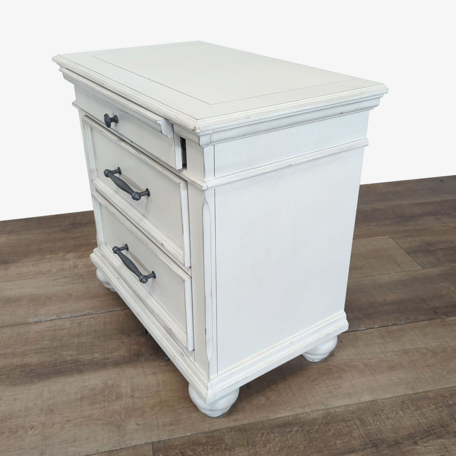 Ashley Furniture Kanwyn Three Drawer Nightstand - image-1