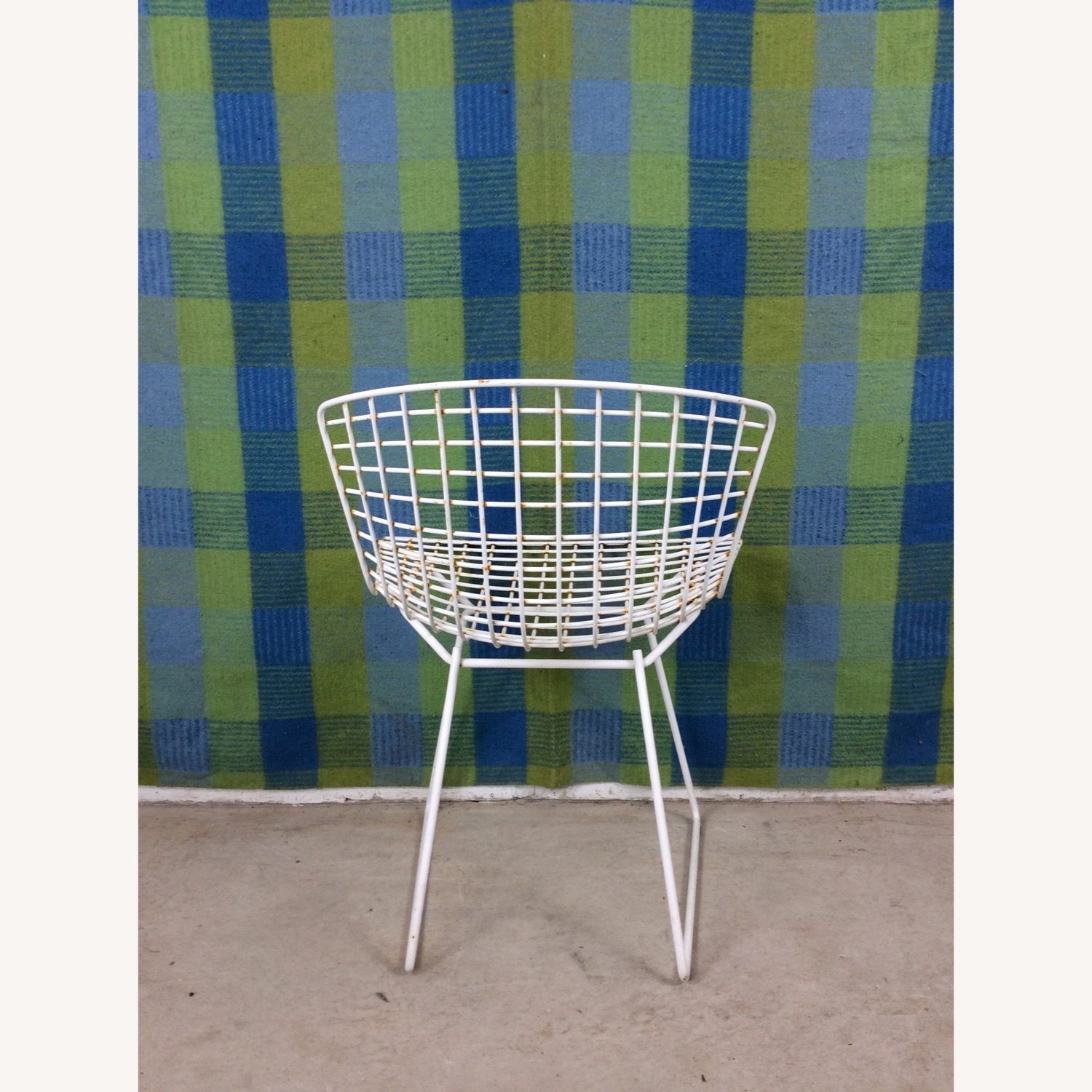 Single White Metal Chair by Bertoia for Knoll - image-6