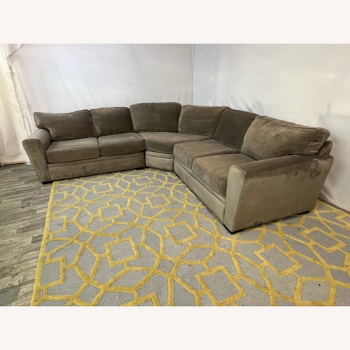 Used Raymour and Flanigan Artemis II Sectional Sofa for sale on AptDeco