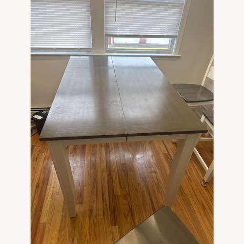 Used Gallery Furniture Light Gray Dining Sets for sale on AptDeco