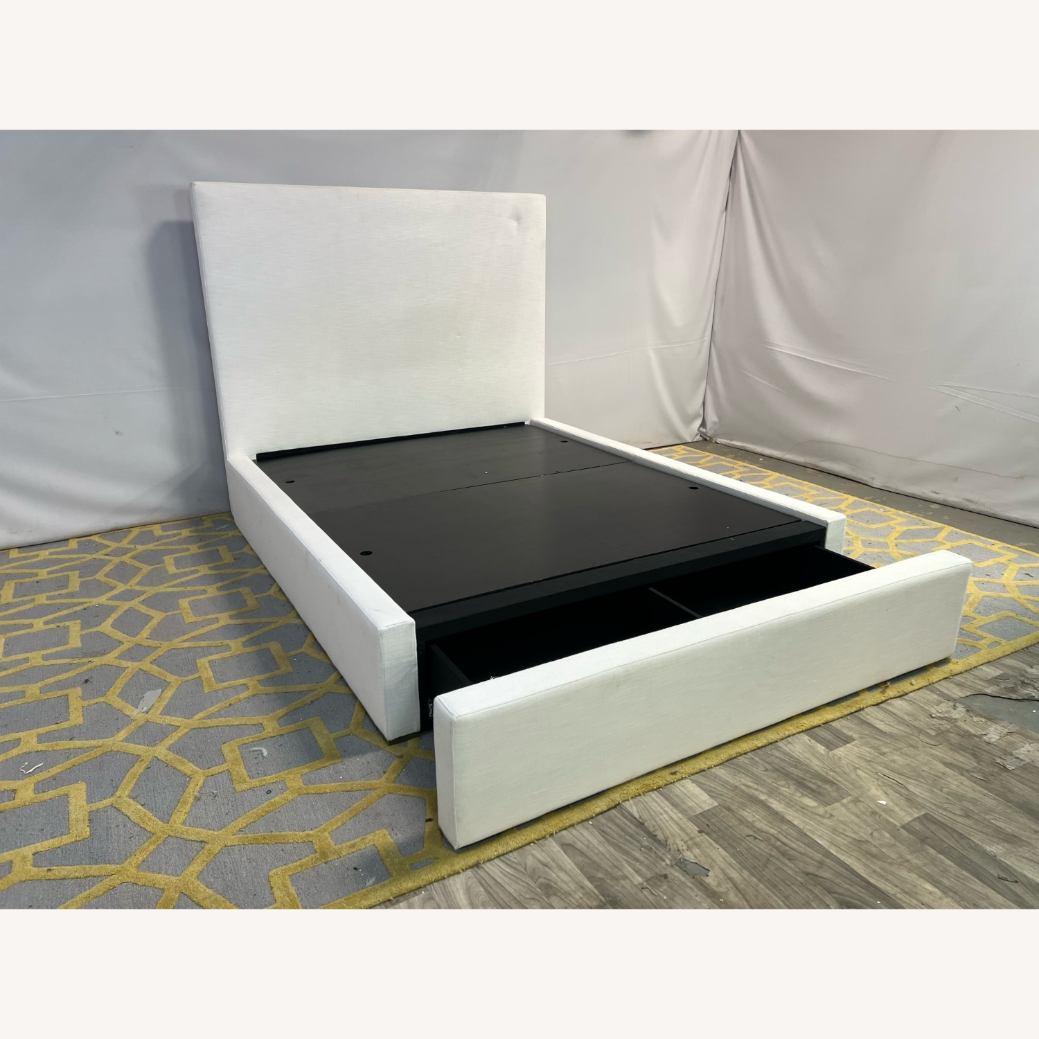 Restoration Hardware Lawson Fabric Panel Queen Bed - image-7