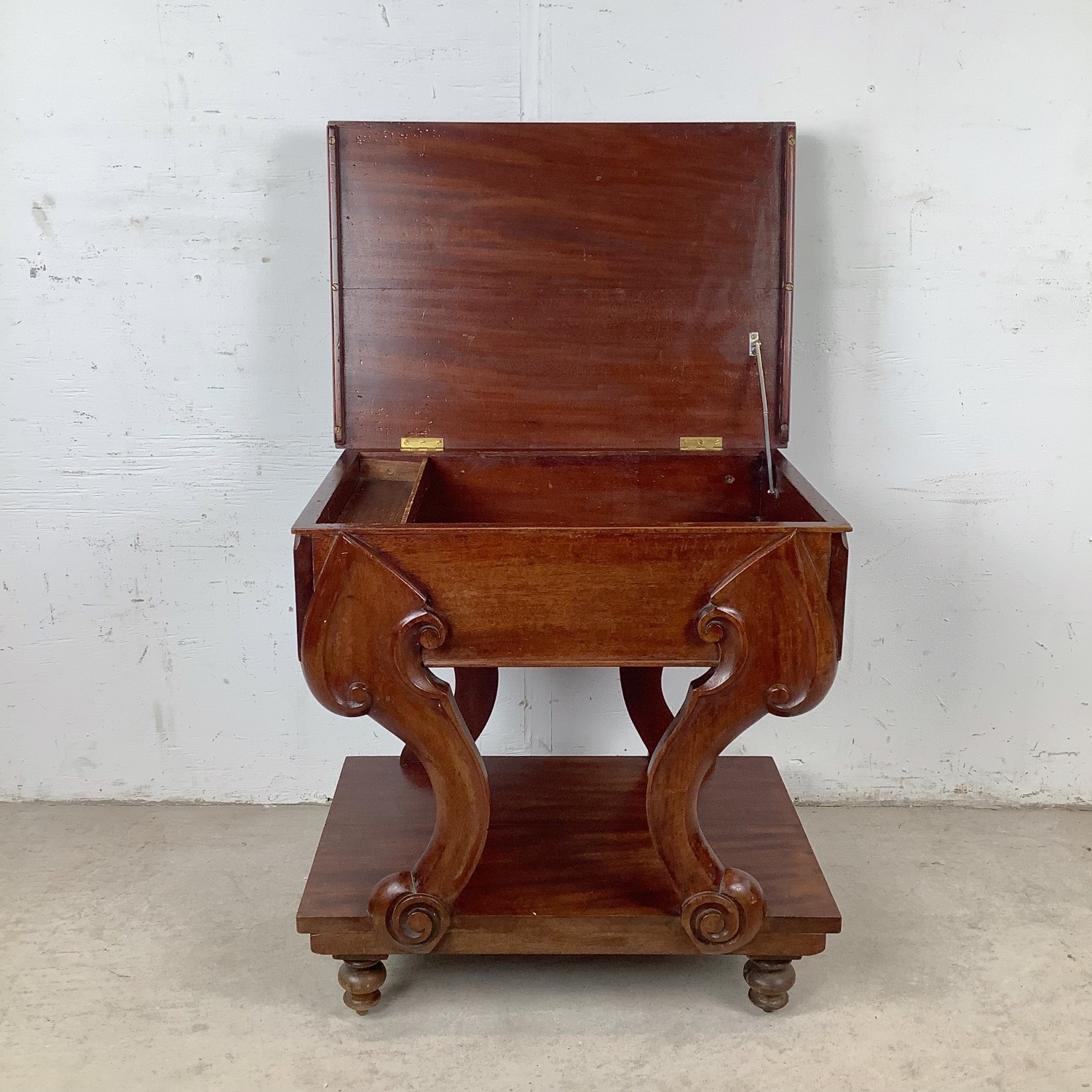 Neoclassical Scroll Base Vanity Stool - image-5