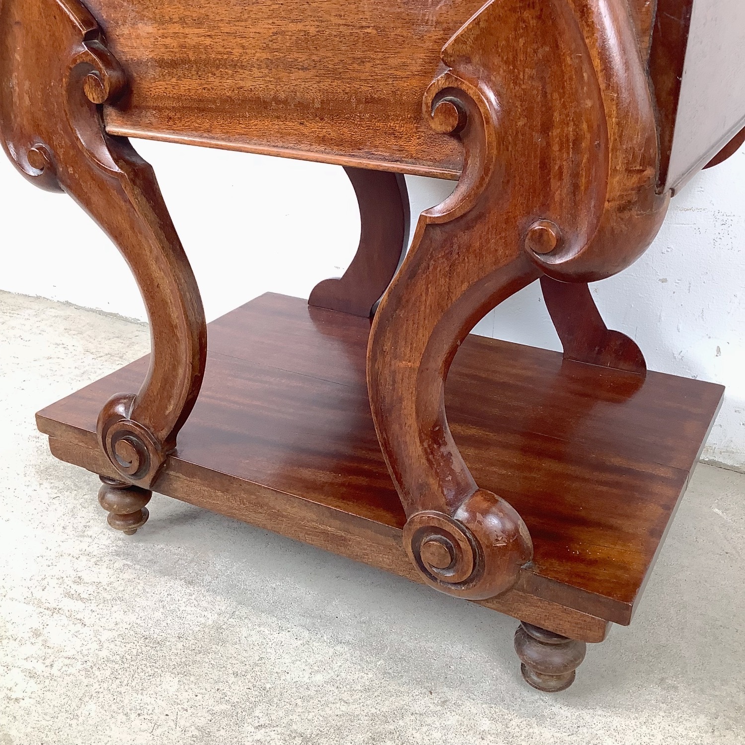 Neoclassical Scroll Base Vanity Stool - image-15