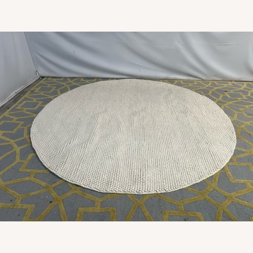 Used Safavieh Natura 287 Flatweave Round Rug in Beige for sale on AptDeco