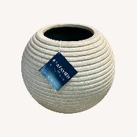 Safavieh Outdoor Collection Planter Pot