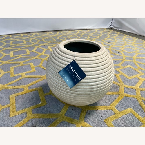 Used Safavieh Outdoor Collection Planter Pot for sale on AptDeco