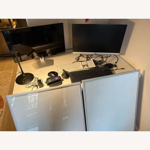 Used Jarvis Fully Adjustable Height Desk for sale on AptDeco