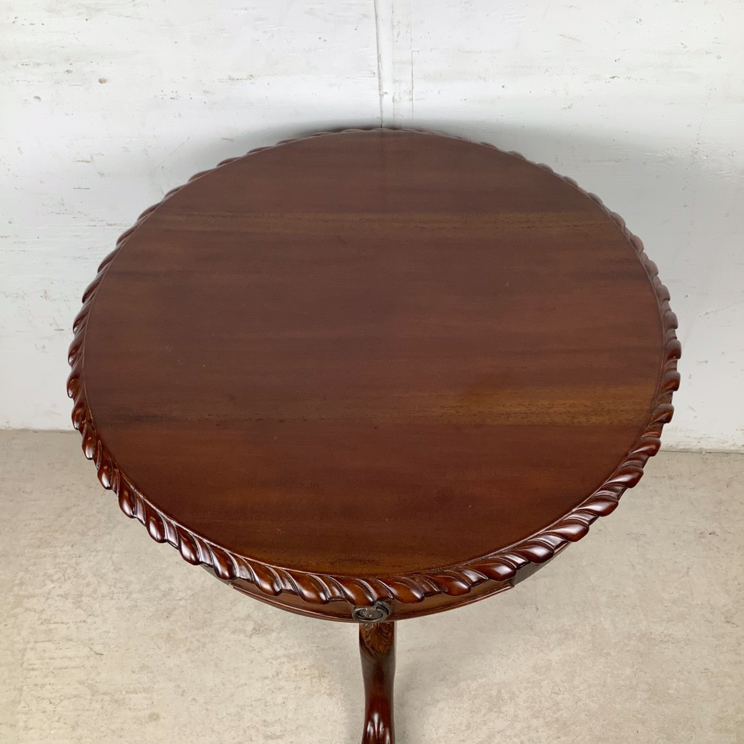 Traditional Round Pedestal Side Table - image-1