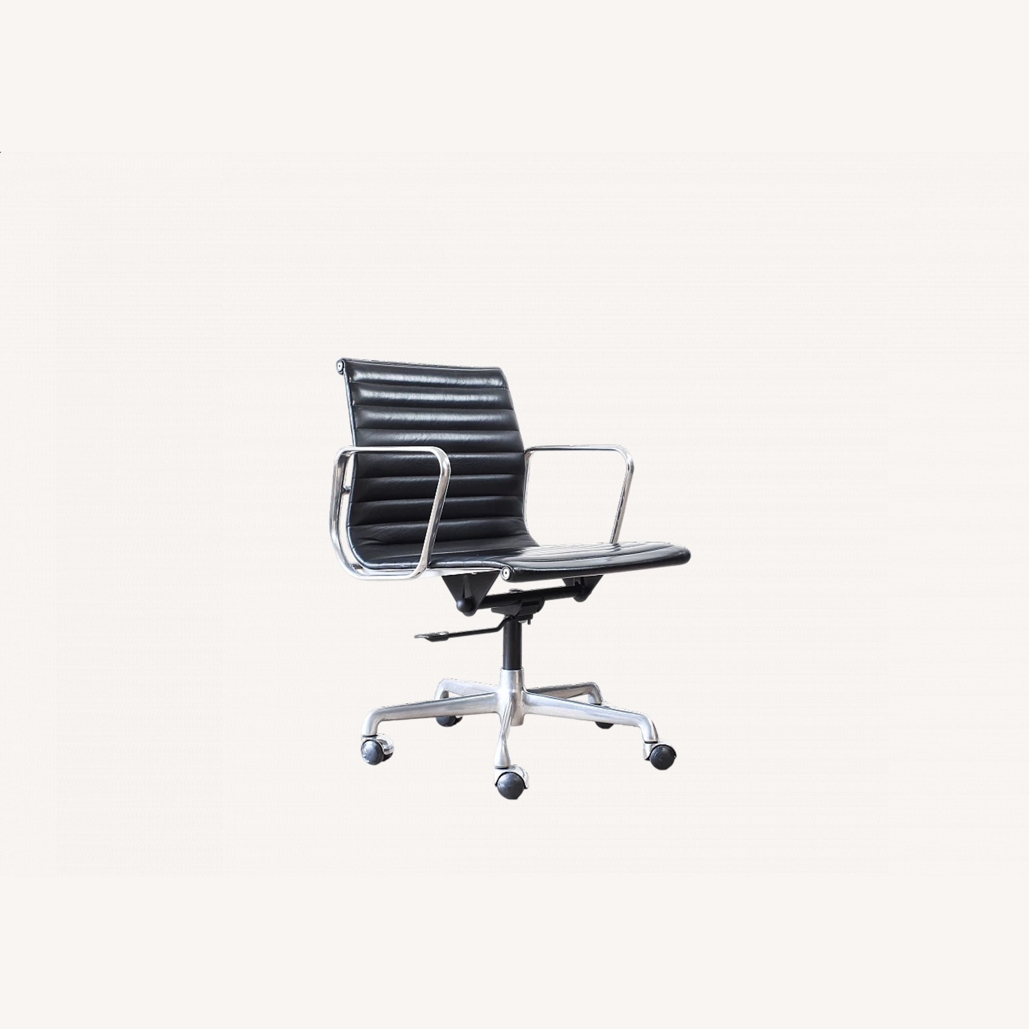 Charles Eames Aluminum Group EA117 Chair ICF - image-0
